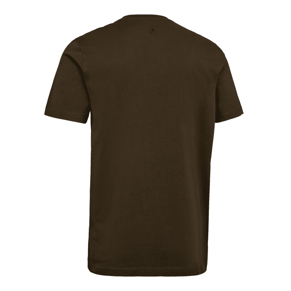 Rückansicht des Deerhunter Weston T-Shirts mit Logodruck im Nacken, komfortables Kurzarmshirt für Jagd, Outdoor und Alltag